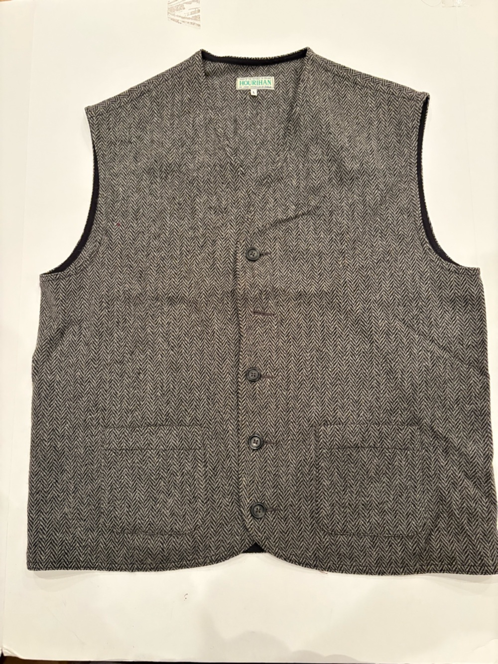 Men's Herringbone Button-Front Vest in Black and White